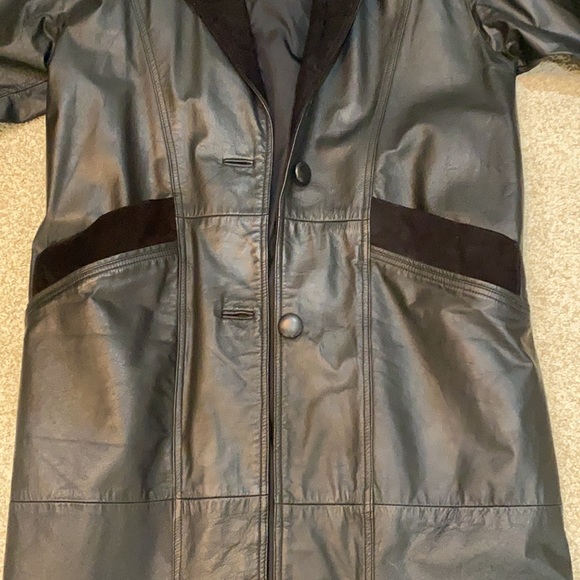 Vintage Black leather long coat - Picture 3 of 12
